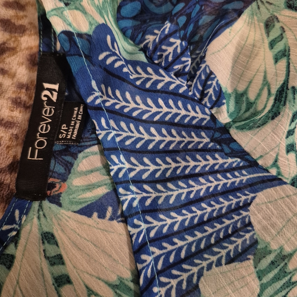 Forever 21 Multicolor Patterned Blouse Small - Picture 9 of 13